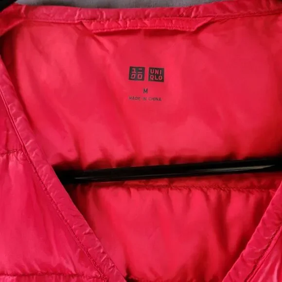 Uniqlo Vest Women Medium Red Down Puffer Coat Quilted Lightweight Insulated - Picture 2 of 6